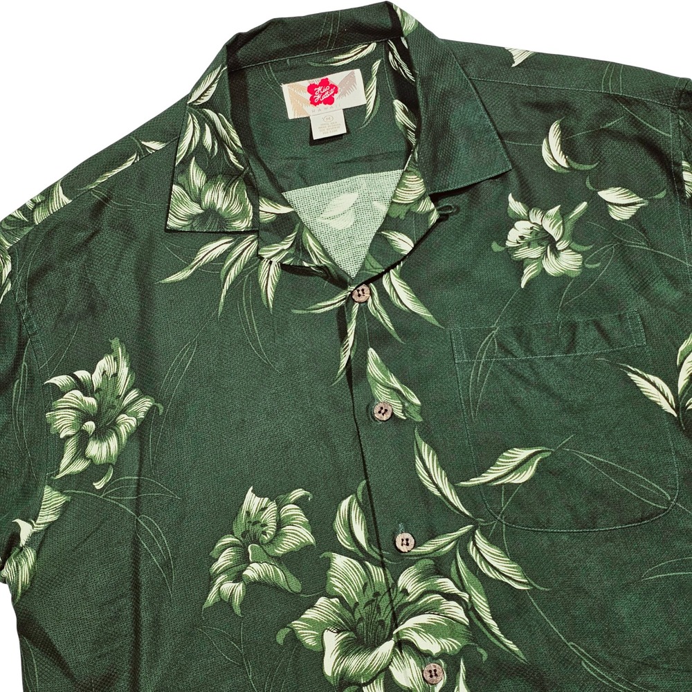 Hilo Hattie Button Up Shirt Mens M Green White Floral Silk Aloha Tropical Lily